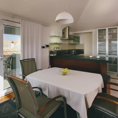 Apartment Superb Main Square *